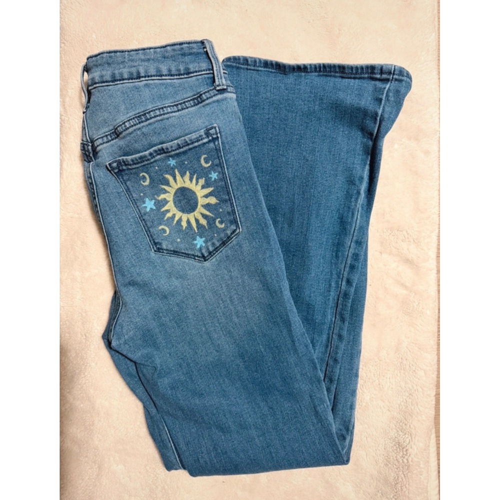 Old Navy High-Rise Wow Flare Jeans Blue Celestial Sun Moon Graphic Womens Size 6